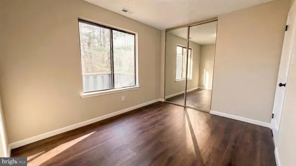 $299,900 | 5520 Aberdeen Drive, Mount Laurel, NJ 08054