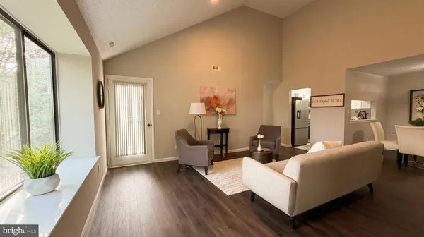 $299,900 | 5520 Aberdeen Drive, Mount Laurel, NJ 08054