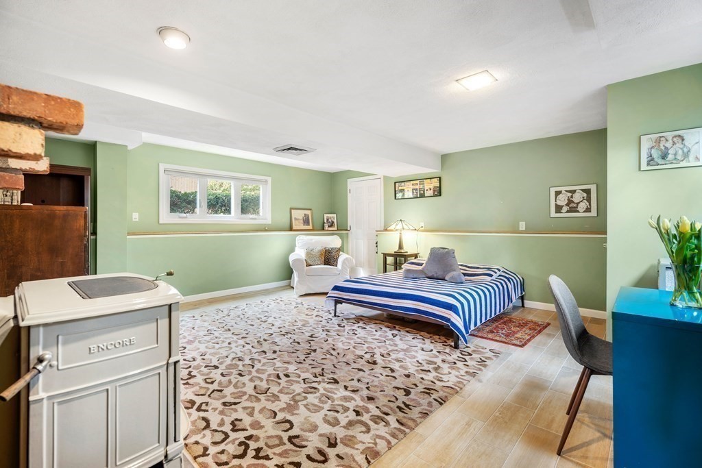 5 Cedar Street Marblehead, MA 01945 - Photo 30 of 36