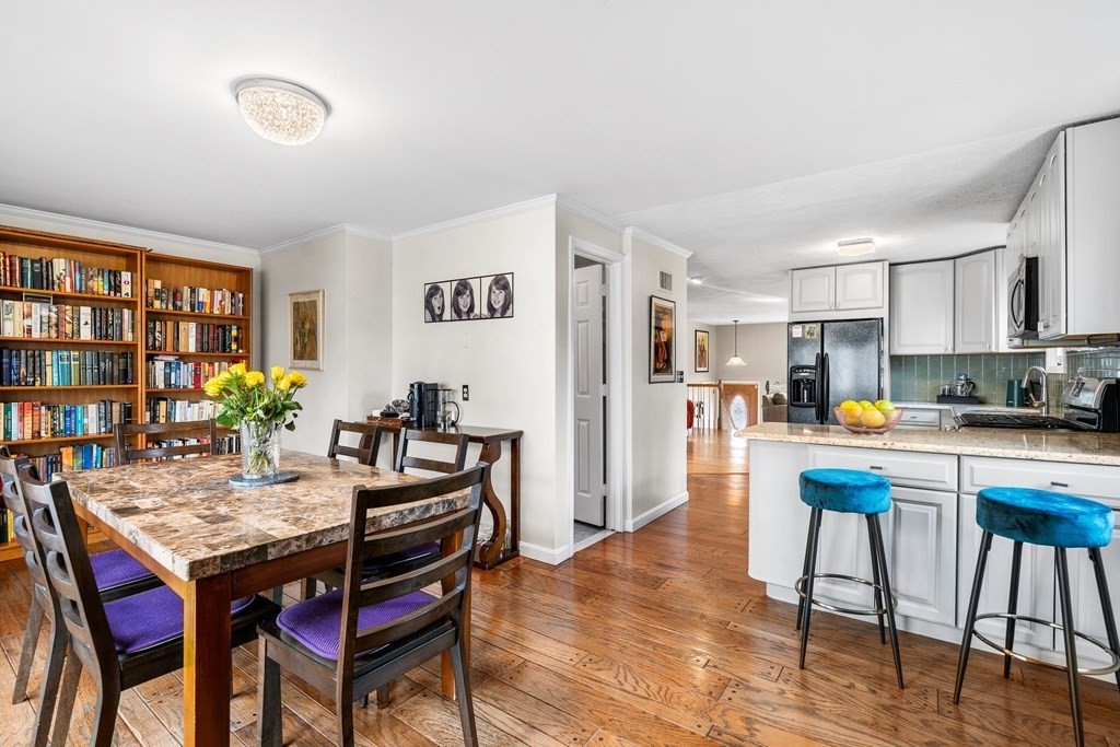 5 Cedar Street Marblehead, MA 01945 - Photo 3 of 36