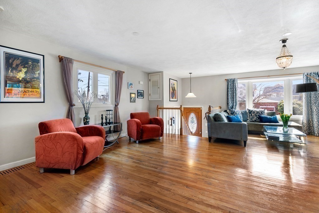 5 Cedar Street Marblehead, MA 01945 - Photo 6 of 36