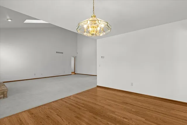 $575,000 | 2126 Kennedy Drive, Rochester Hills, MI 48309