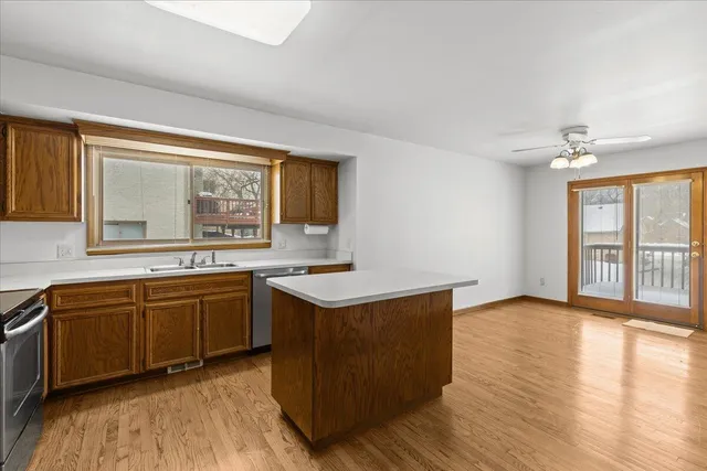 $575,000 | 2126 Kennedy Drive, Rochester Hills, MI 48309