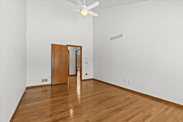 $575,000 | 2126 Kennedy Drive, Rochester Hills, MI 48309