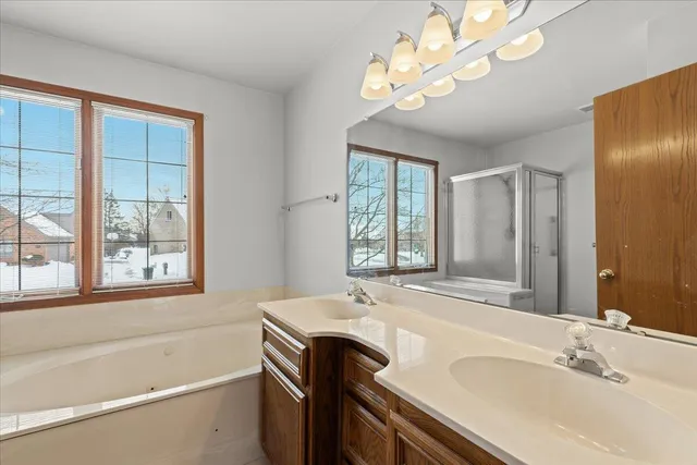 $575,000 | 2126 Kennedy Drive, Rochester Hills, MI 48309