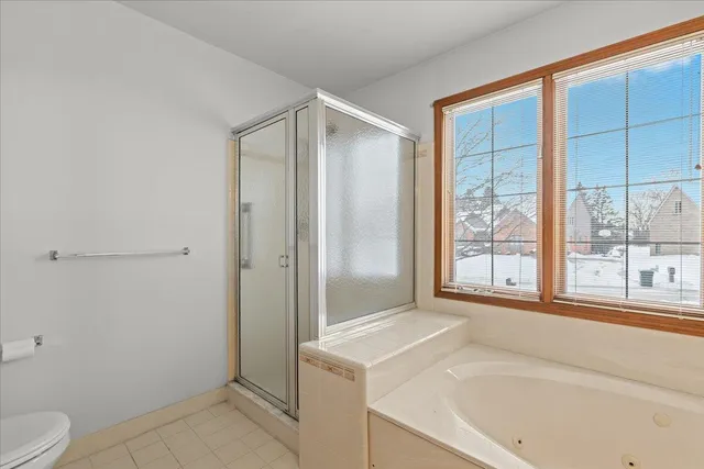 $575,000 | 2126 Kennedy Drive, Rochester Hills, MI 48309