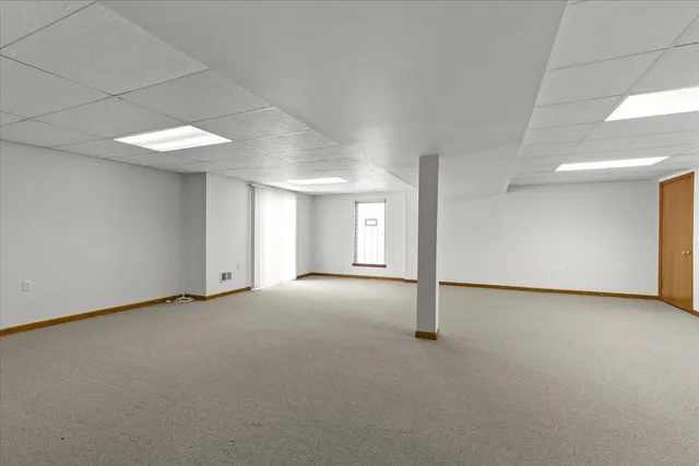 $575,000 | 2126 Kennedy Drive, Rochester Hills, MI 48309