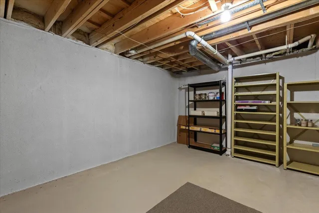 $575,000 | 2126 Kennedy Drive, Rochester Hills, MI 48309