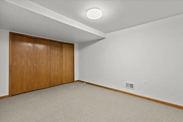 $575,000 | 2126 Kennedy Drive, Rochester Hills, MI 48309