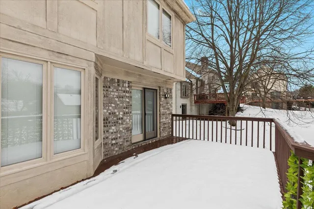 $575,000 | 2126 Kennedy Drive, Rochester Hills, MI 48309