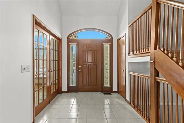 $575,000 | 2126 Kennedy Drive, Rochester Hills, MI 48309