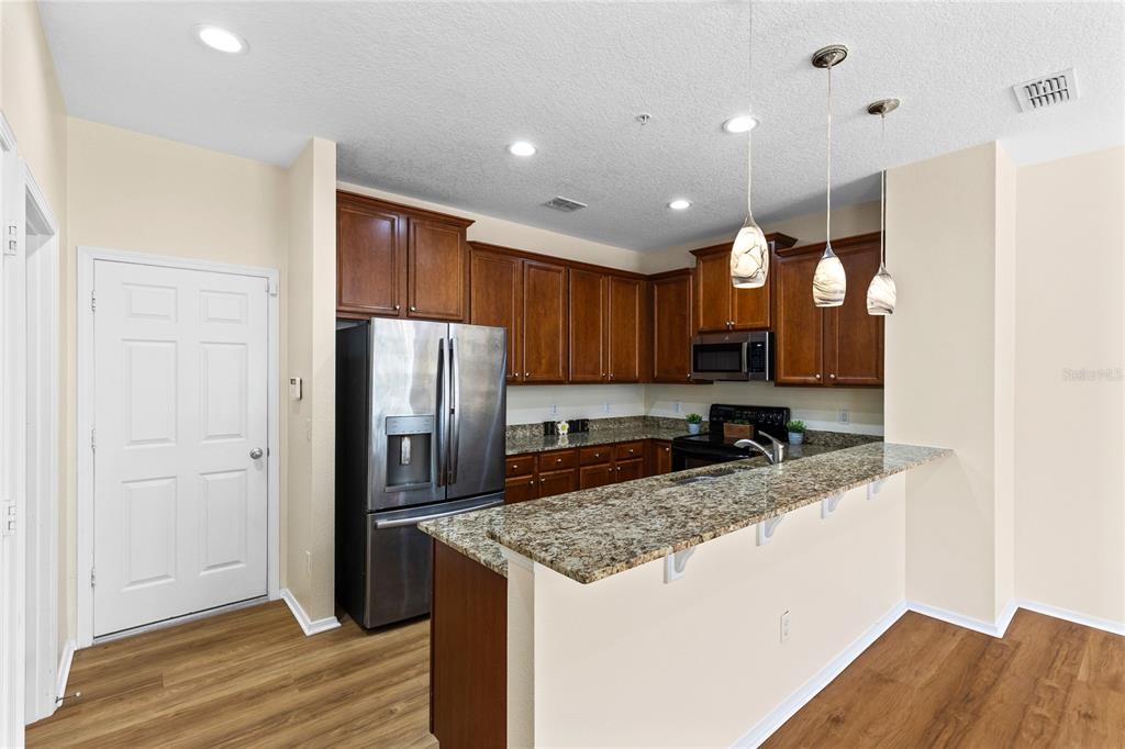 220 Maplebrook Drive Altamonte Springs, FL 32714 - Photo 10 of 39 Gallery Image 10