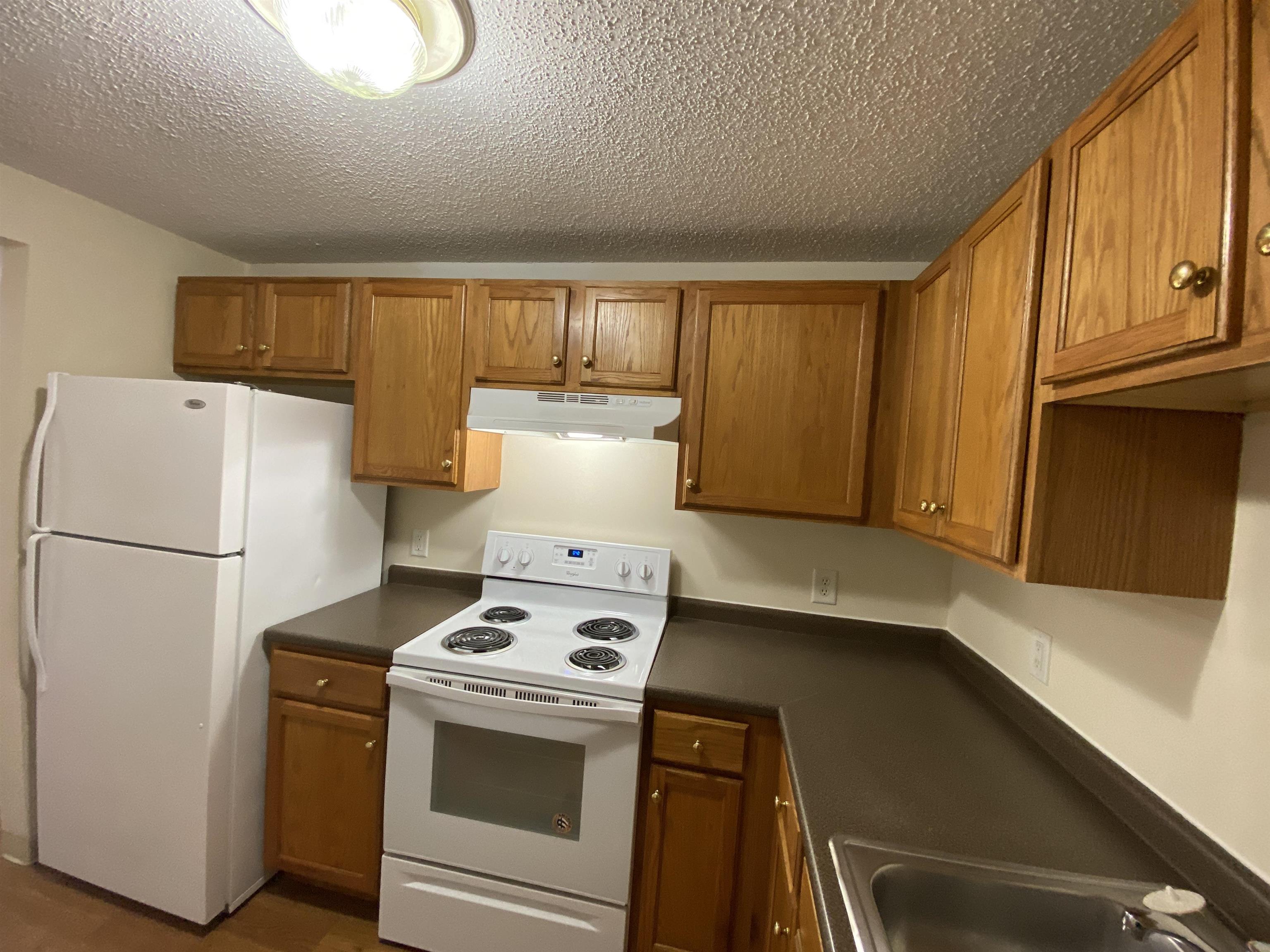 96 Powers Street, Unit 200 Milford, NH 03055 - Photo 7 of 36