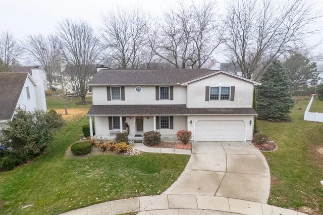 $314,900 | 3 Harvest Court, Bloomington, IL 61704