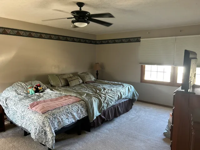 $319,900 | 3 Harvest Court, Bloomington, IL 61704