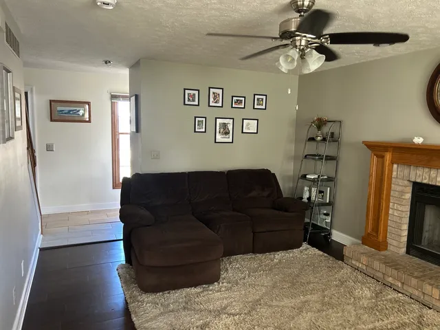 $319,900 | 3 Harvest Court, Bloomington, IL 61704