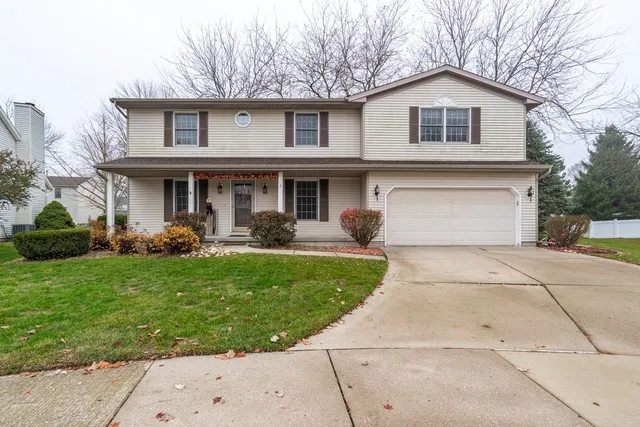 $314,900 | 3 Harvest Court, Bloomington, IL 61704