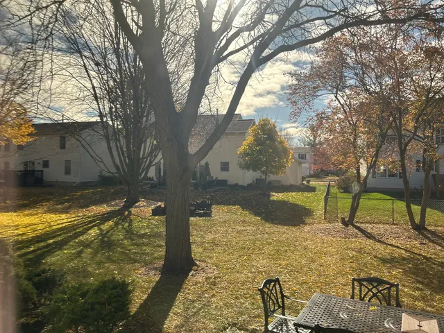 $319,900 | 3 Harvest Court, Bloomington, IL 61704