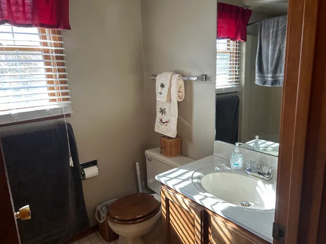 $319,900 | 3 Harvest Court, Bloomington, IL 61704