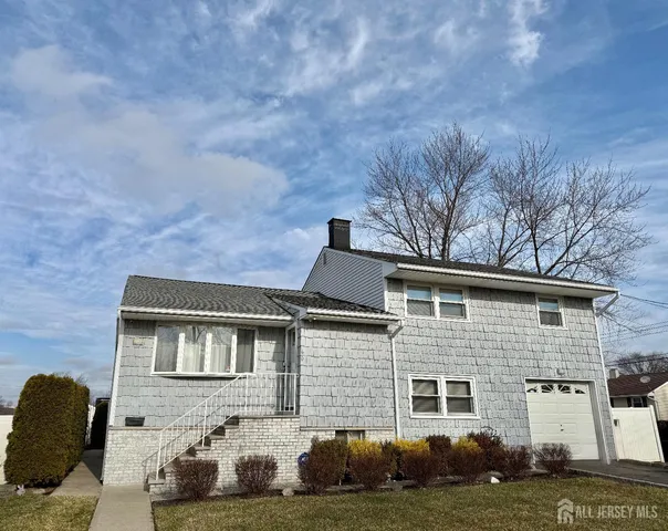 $650,000 | 60 Tracy Drive, Fords, NJ 08863