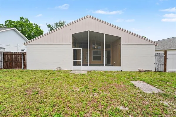$269,900 | 204 Kingshill Court Southeast, Winter Haven, FL 33884