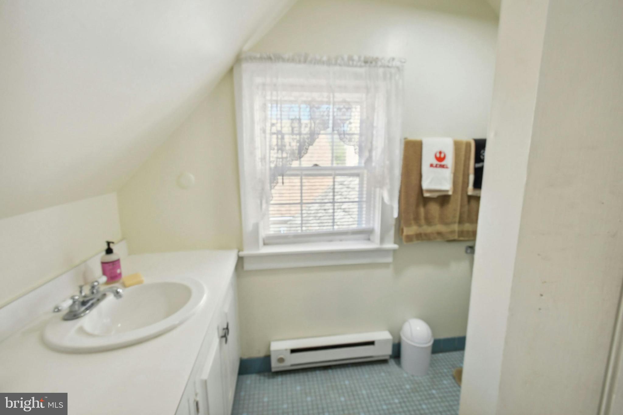 6052 German Road Pipersville, PA 18947 - Photo 39 of 77 Full Bath - Unit One