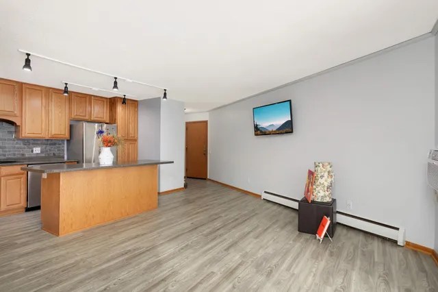 $160,000 | 9143 Highway 55, Unit 301, Golden Valley, MN 55427