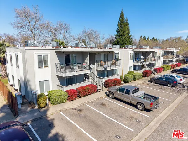 $2,875,000 | 931 West East Avenue, Chico, CA 95926