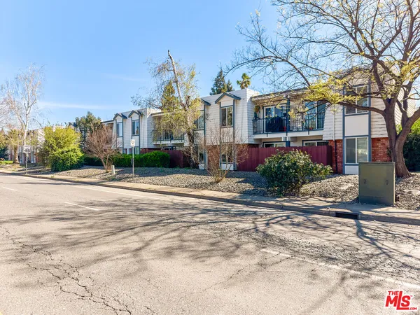 $2,875,000 | 931 West East Avenue, Chico, CA 95926