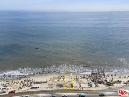 $1,950,000 | 19206 Pacific Coast Highway, Malibu, CA 90265