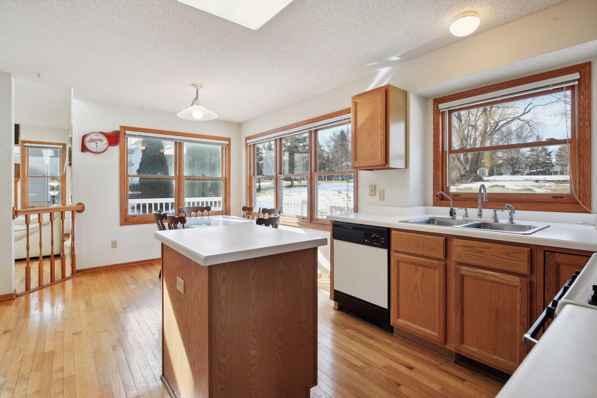 17112 Rogers Road Eden Prairie, MN 55347 - Photo 11 of 41