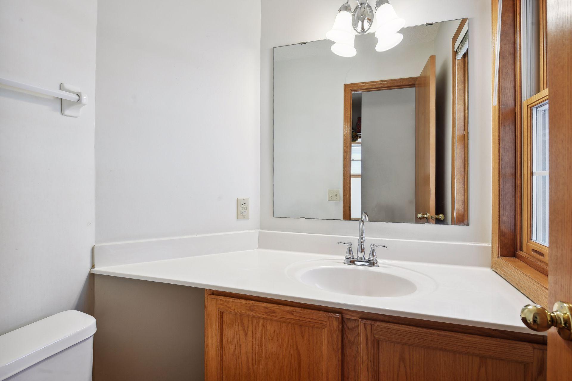 17112 Rogers Road Eden Prairie, MN 55347 - Photo 18 of 41