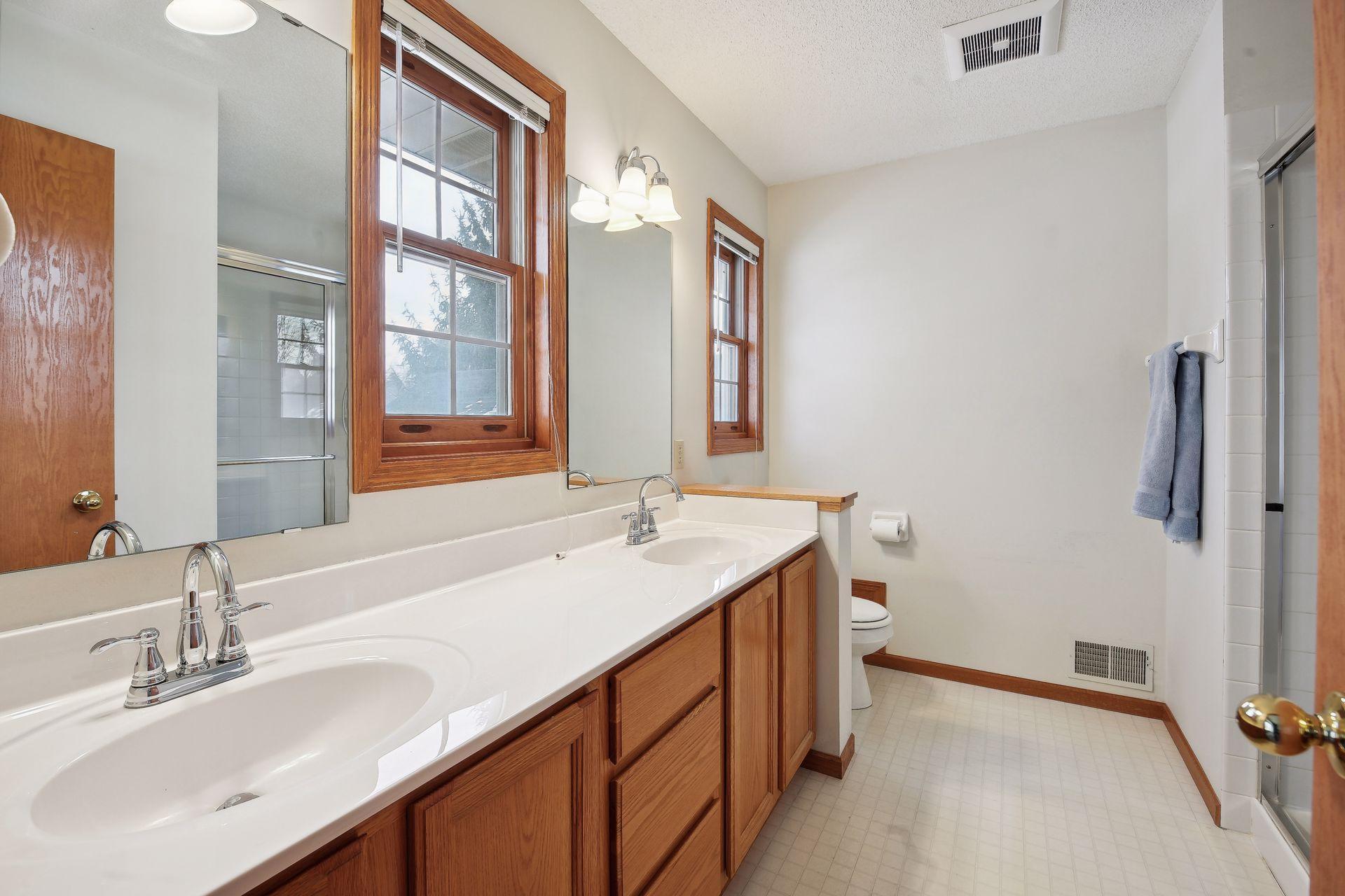 17112 Rogers Road Eden Prairie, MN 55347 - Photo 24 of 41