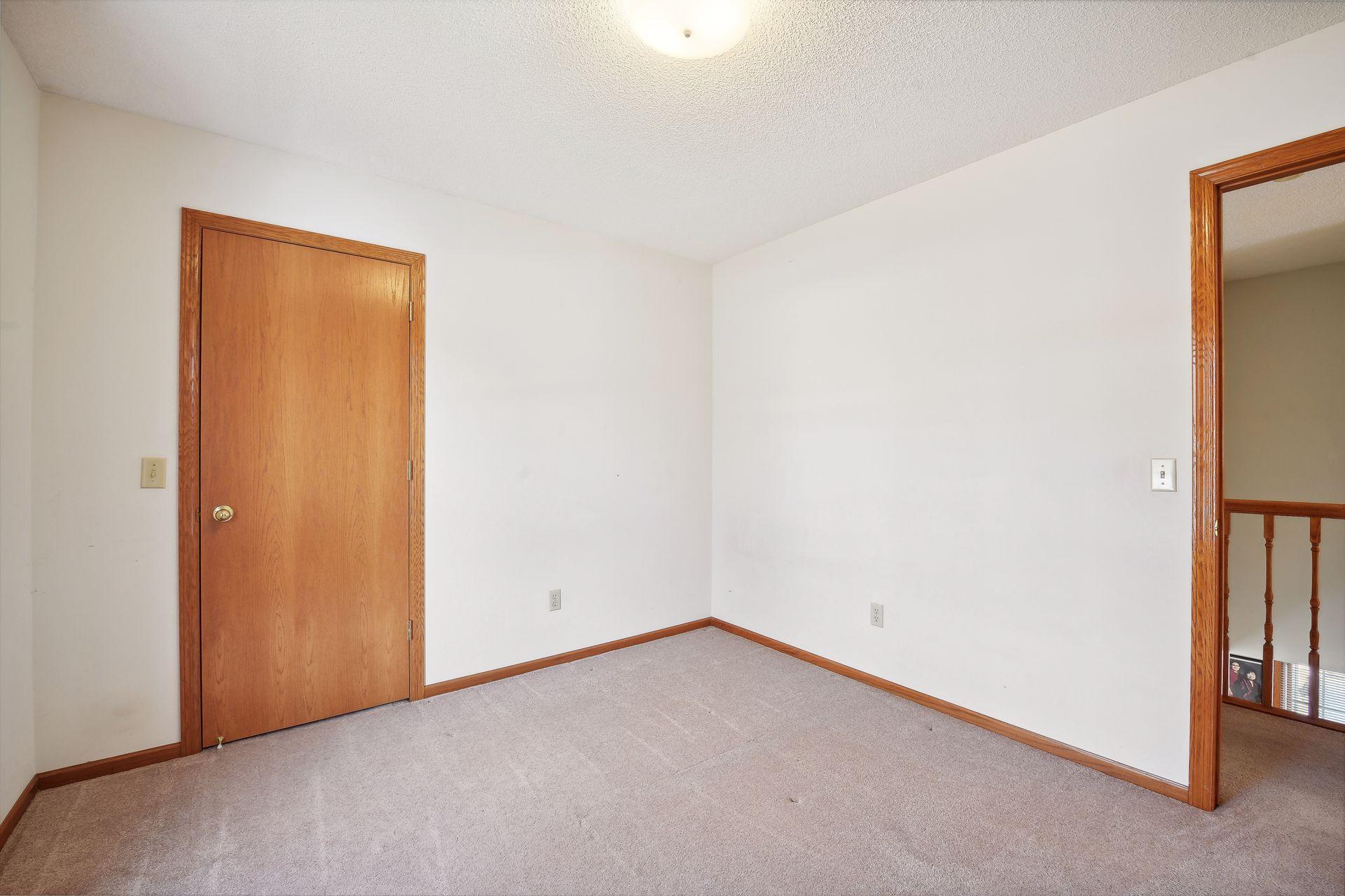 17112 Rogers Road Eden Prairie, MN 55347 - Photo 27 of 41