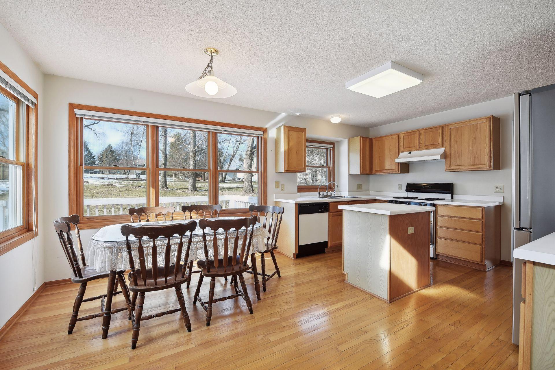 17112 Rogers Road Eden Prairie, MN 55347 - Photo 9 of 41
