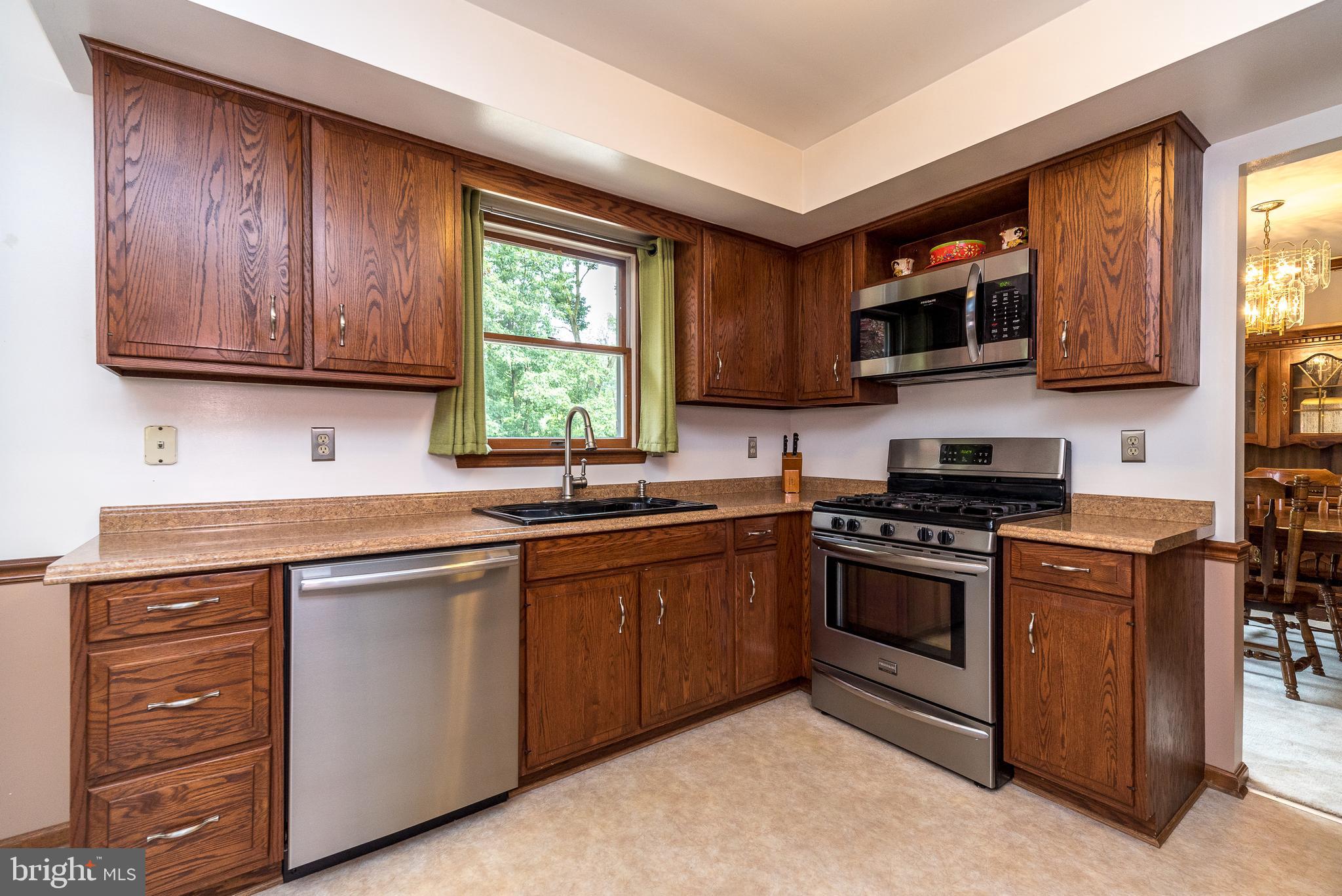 4704 Alisan Road Reading, PA 19606 - Photo 14 of 64 Kitchen