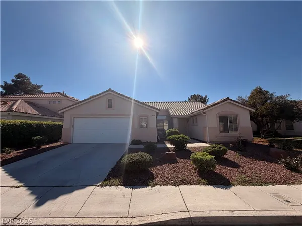 $500,000 | 6119 Shadow Oak Drive, North Las Vegas, NV 89031
