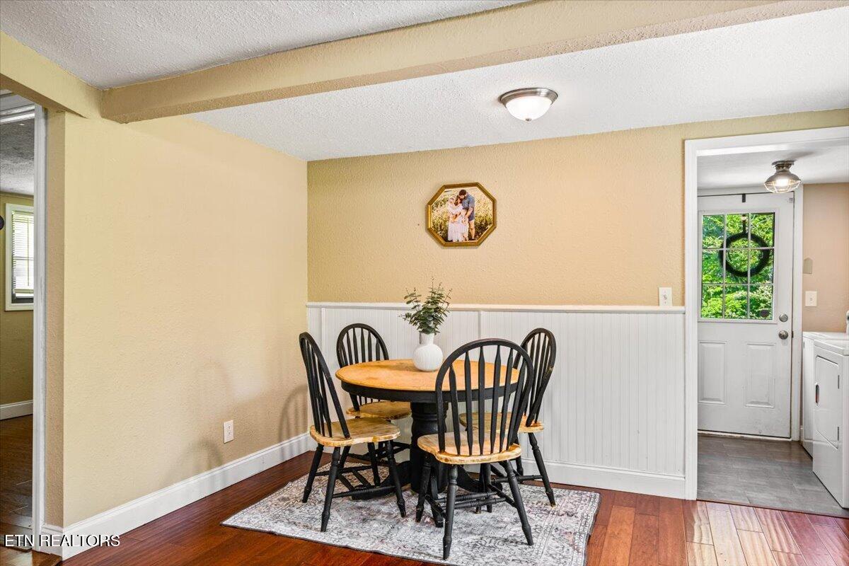905 Pinecrest Road Jacksboro, TN 37757 - Photo 8 of 31 19-905 Pinecrest Rd