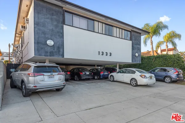 $3,400 | 1333 South Ogden Drive, Unit 6, Los Angeles, CA 90019
