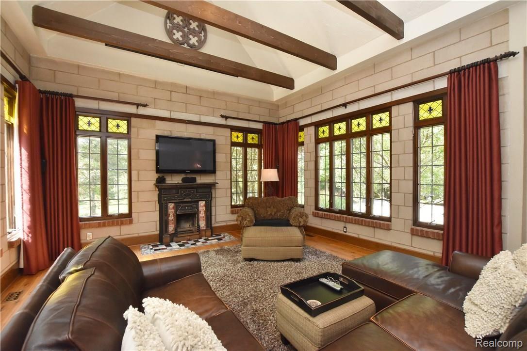 1700 Schilling Lane Rochester, MI 48306 - Photo 12 of 45 Shilling1700_11.JPG