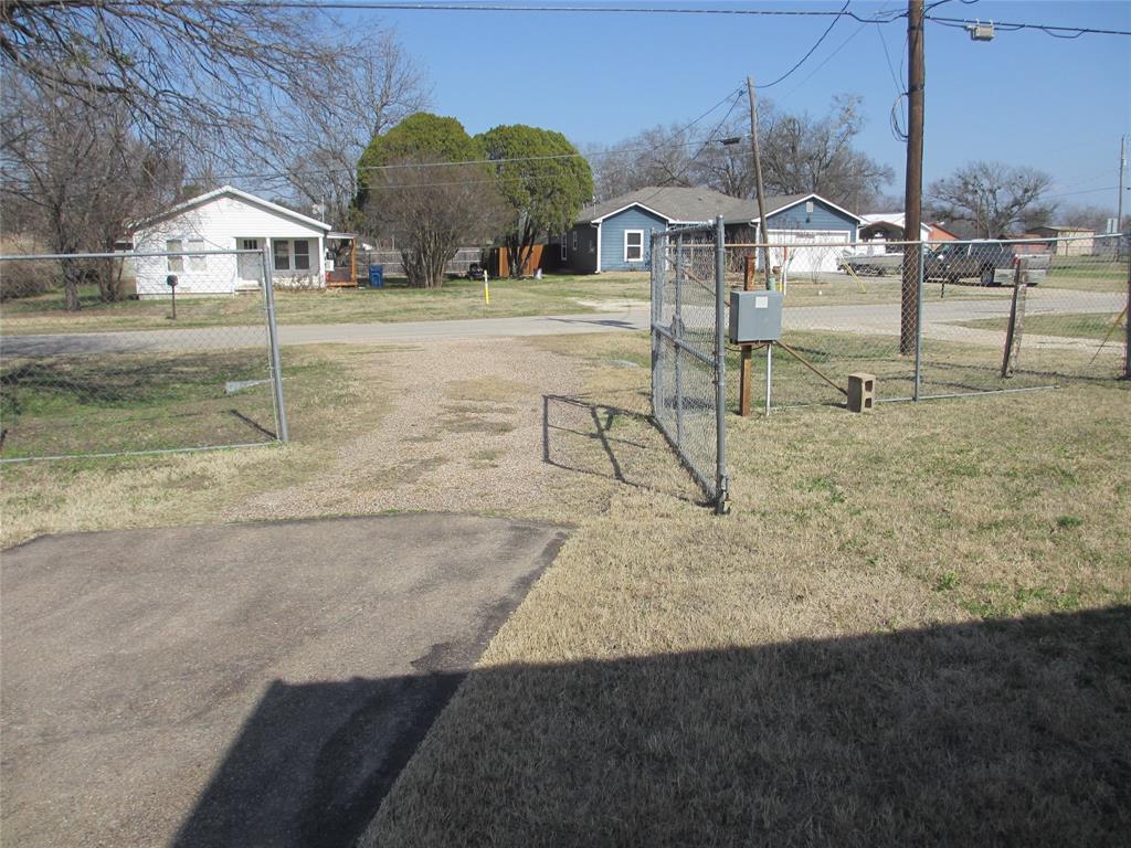 608 North Colorado Street Whitney, TX 76692 - Photo 12 of 27 a view of a town with barn house
