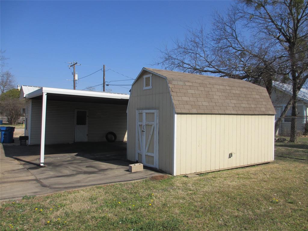 608 North Colorado Street Whitney, TX 76692 - Photo 9 of 27 a front view of a house