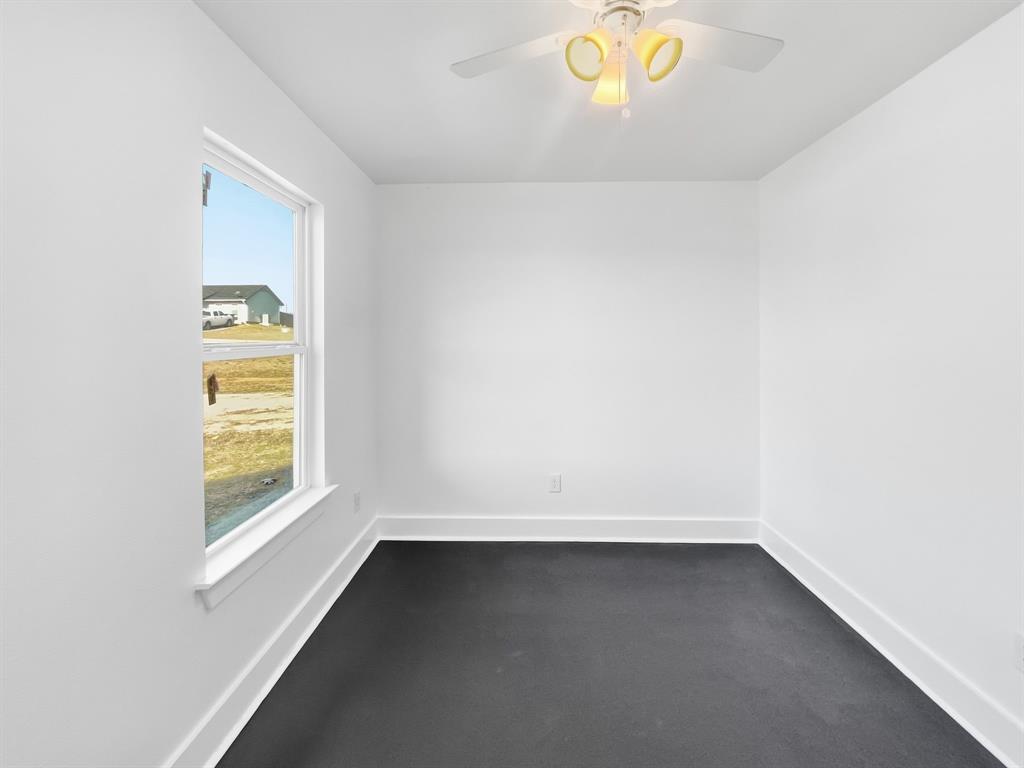 109 James Street, Unit 200 Decatur, TX 76234 - Photo 13 of 21