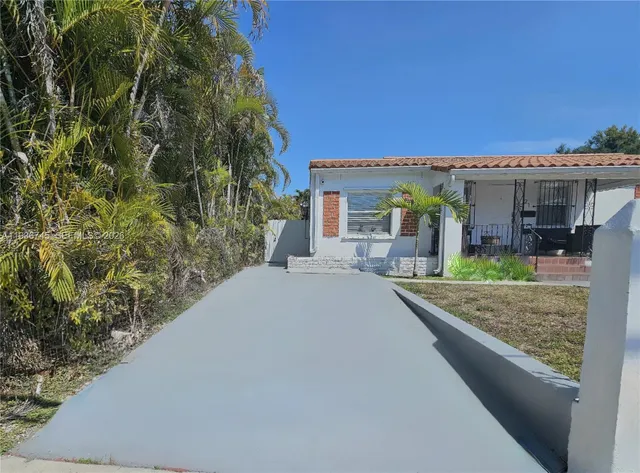 $1,450 | 121 Southwest 51st Avenue, Unit 3, Miami, FL 33134