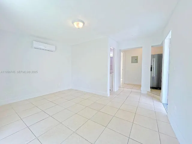 $1,450 | 121 Southwest 51st Avenue, Unit 3, Miami, FL 33134