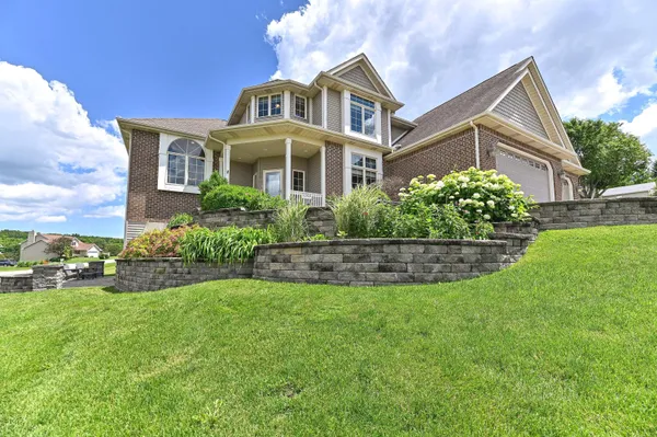 $749,500 | 1299 Pheasant Court, Lake Geneva, WI 53147