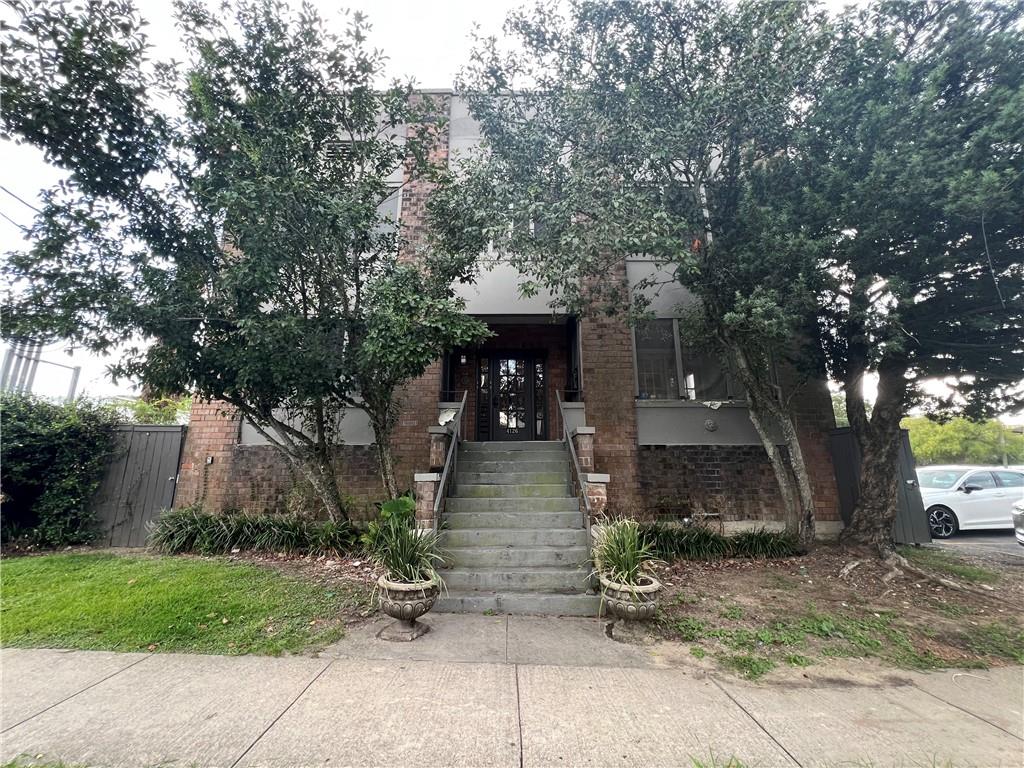 4126 Carondelet Street, Unit 3 New Orleans, LA 70115 - Photo 1 of 10