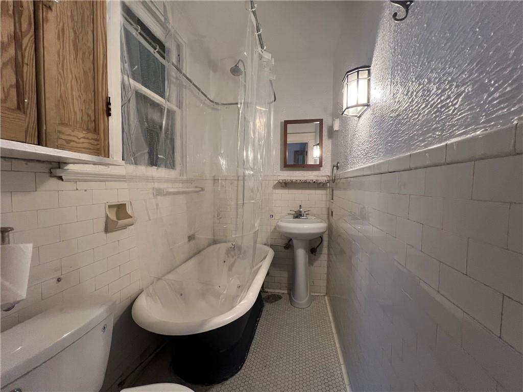 4126 Carondelet Street, Unit 3 New Orleans, LA 70115 - Photo 9 of 10