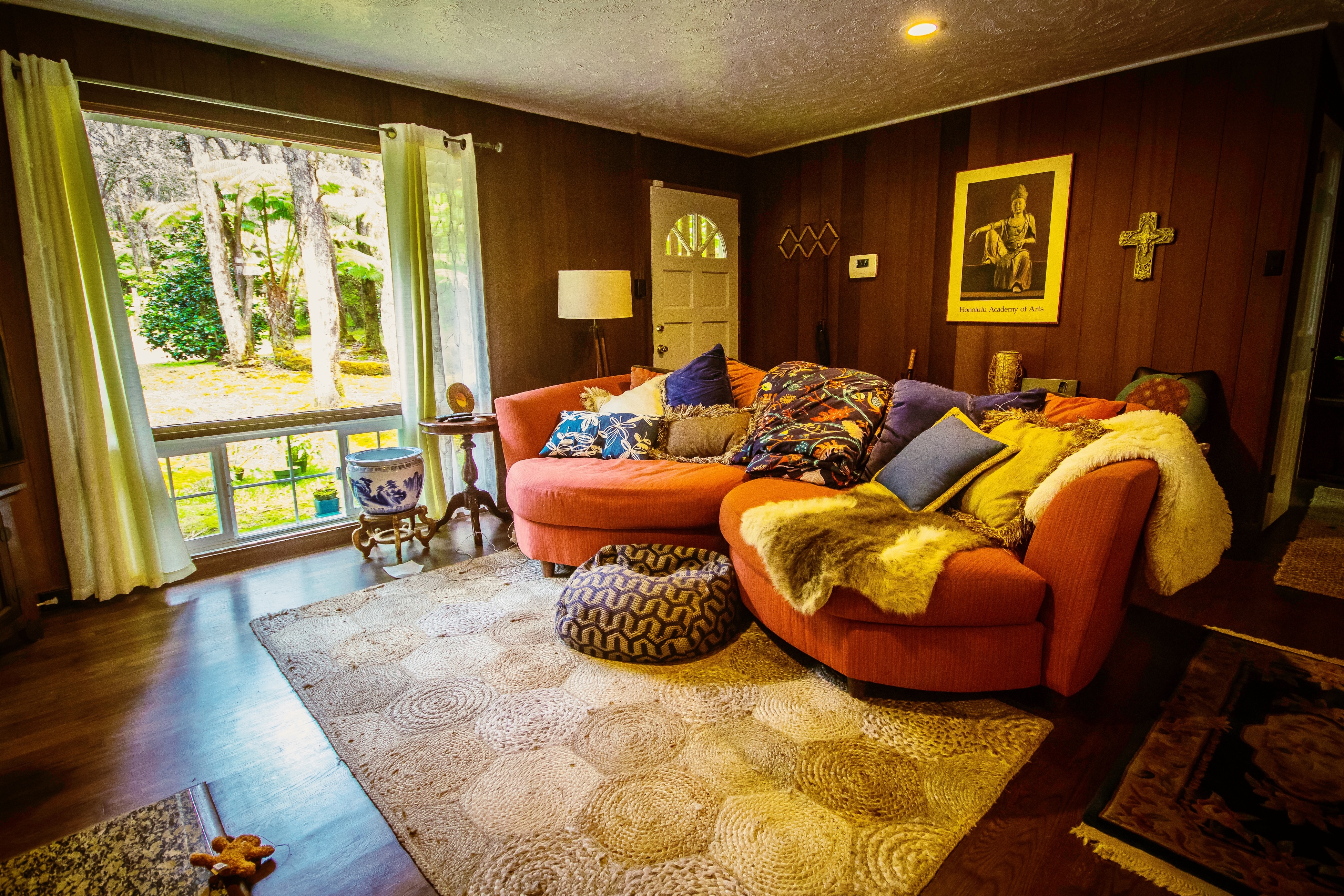 11-3972 Lanihuli Road Volcano, HI 96785 - Photo 10 of 21 a bed room with bed and windows
