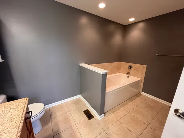 $249,900 | 402 Chestnut Lane, Beecher, IL 60401